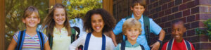 Groep vrolijke schoolkinderen